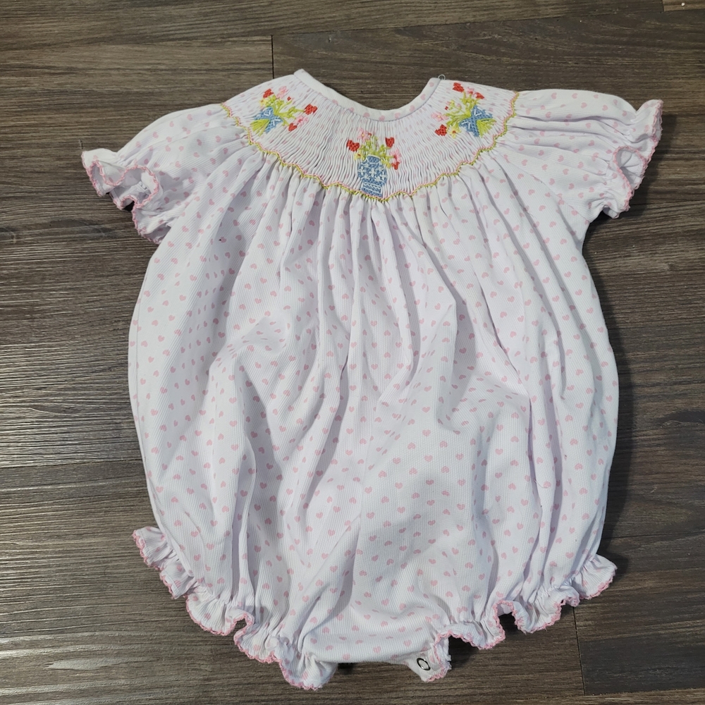 Ruth & Ralph Sweet Pea Smocked Bubble 6M EUC Adorable White Pink Baby Romper